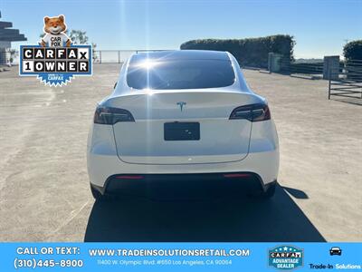 2024 Tesla Model Y Long Range   - Photo 4 - Los Angeles, CA 90064