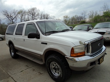 2001 Ford Excursion Limited   - Photo 1 - Cincinnati, OH 45255