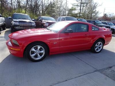 2006 Ford Mustang GT Deluxe  4.6L V8 RWD - Photo 5 - Cincinnati, OH 45255