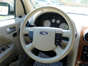 2006 Ford Freestyle Limited   - Photo 21 - Cincinnati, OH 45255