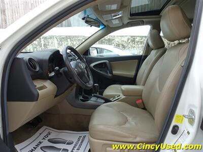 2011 Toyota RAV4 Limited   - Photo 8 - Cincinnati, OH 45255
