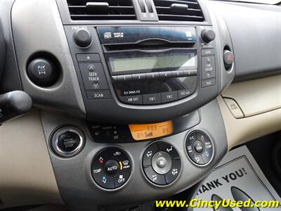 2011 Toyota RAV4 Limited   - Photo 17 - Cincinnati, OH 45255