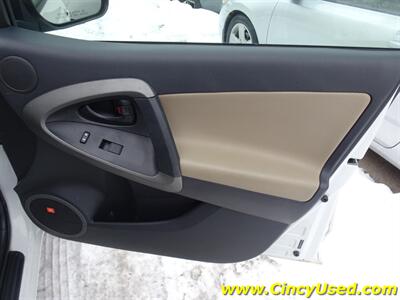 2011 Toyota RAV4 Limited   - Photo 26 - Cincinnati, OH 45255