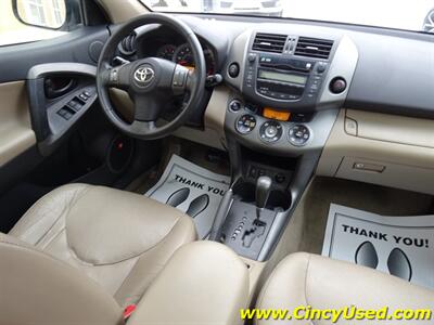 2011 Toyota RAV4 Limited   - Photo 14 - Cincinnati, OH 45255