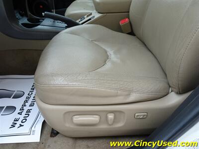 2011 Toyota RAV4 Limited   - Photo 27 - Cincinnati, OH 45255