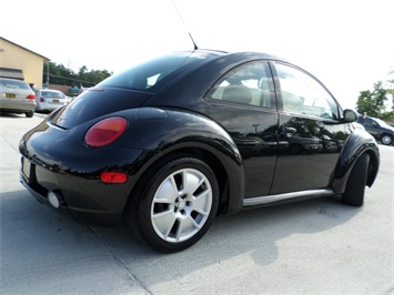 2003 Volkswagen New Beetle Turbo S   - Photo 13 - Cincinnati, OH 45255