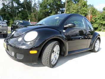 2003 Volkswagen New Beetle Turbo S   - Photo 11 - Cincinnati, OH 45255