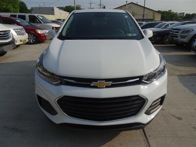 2020 Chevrolet Trax LS  1.4L I4 Turbo AWD - Photo 2 - Cincinnati, OH 45255