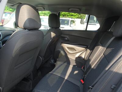 2020 Chevrolet Trax LS  1.4L I4 Turbo AWD - Photo 11 - Cincinnati, OH 45255