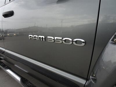 2005 Dodge Ram Pickup 3500 SLT   - Photo 9 - Cincinnati, OH 45255