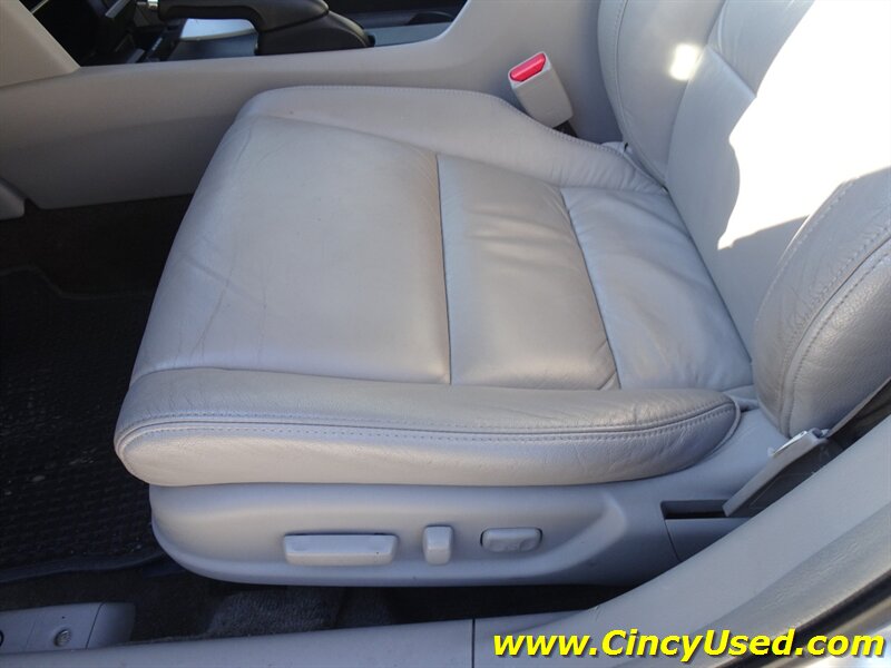 2009 Honda Accord EX-L V6 w/Navi - Photo 25 - Cincinnati, OH 45255