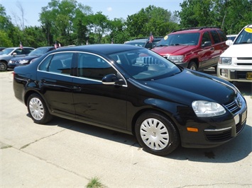 2005 Volkswagen Jetta   - Photo 1 - Cincinnati, OH 45255