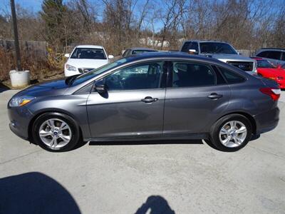 2013 Ford Focus SE  I4 FWD - Photo 14 - Cincinnati, OH 45255