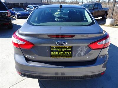 2013 Ford Focus SE  I4 FWD - Photo 9 - Cincinnati, OH 45255