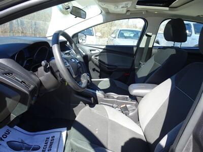 2013 Ford Focus SE  I4 FWD - Photo 26 - Cincinnati, OH 45255