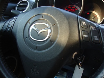 2006 Mazda Mazda3 S   - Photo 14 - Cincinnati, OH 45255