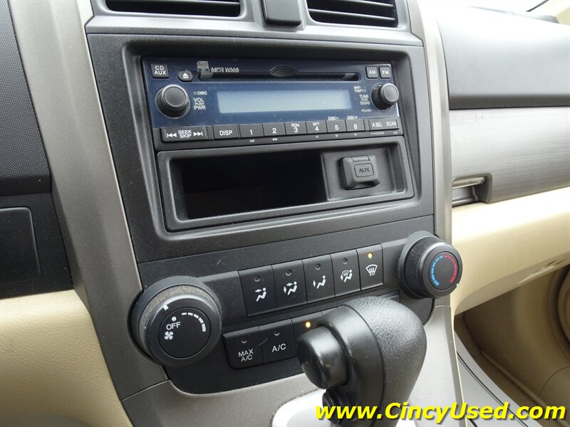 2009 Honda CR-V LX - Photo 18 - Cincinnati, OH 45255