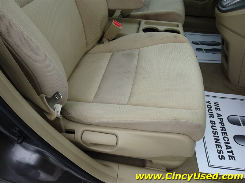 2009 Honda CR-V LX - Photo 23 - Cincinnati, OH 45255
