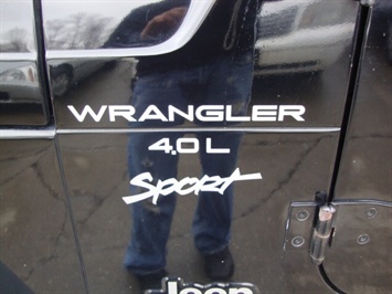 2000 Jeep Wrangler Sport   - Photo 14 - Cincinnati, OH 45255