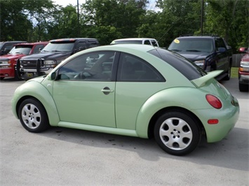 2002 Volkswagen New Beetle GLS TDI   - Photo 4 - Cincinnati, OH 45255