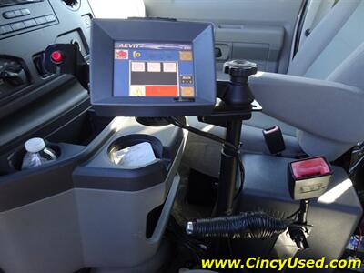 2011 Ford E-Series Van E-350 SD XLT Driver handicap van   - Photo 11 - Cincinnati, OH 45255