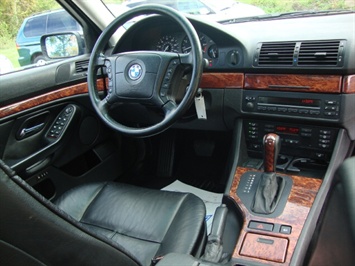 2000 BMW 528i   - Photo 6 - Cincinnati, OH 45255