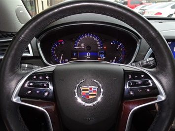 2014 Cadillac SRX Luxury Collection   - Photo 15 - Cincinnati, OH 45255