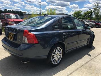 2011 Volvo S40 T5 R-Design   - Photo 12 - Cincinnati, OH 45255