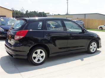 2004 Toyota Matrix   - Photo 6 - Cincinnati, OH 45255