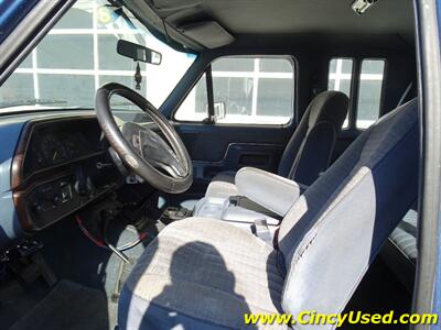 1990 Ford F-250 XL - Photo 15 - Cincinnati, OH 45255
