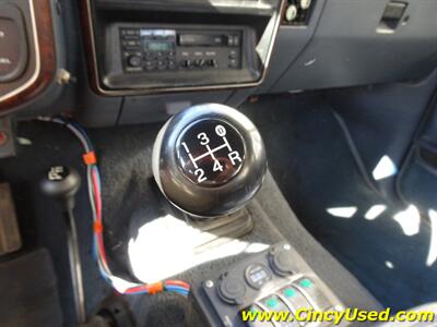 1990 Ford F-250 XL - Photo 17 - Cincinnati, OH 45255