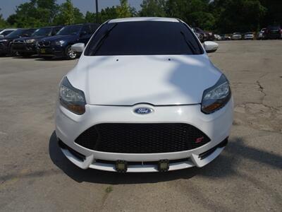 2014 Ford Focus ST  Ecoboost 2.0L Turbo I4 FWD - Photo 2 - Cincinnati, OH 45255