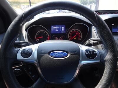 2014 Ford Focus ST  Ecoboost 2.0L Turbo I4 FWD - Photo 17 - Cincinnati, OH 45255