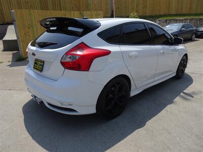 2014 Ford Focus ST  Ecoboost 2.0L Turbo I4 FWD - Photo 6 - Cincinnati, OH 45255