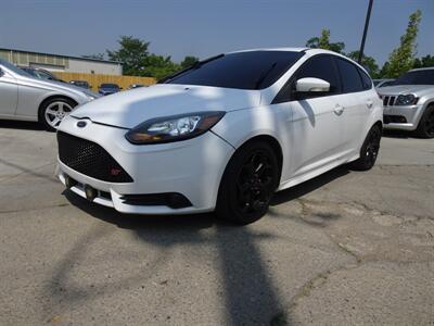 2014 Ford Focus ST  Ecoboost 2.0L Turbo I4 FWD - Photo 3 - Cincinnati, OH 45255