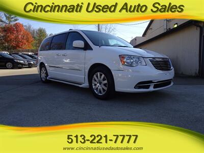2015 Chrysler Town & Country Touring  3.6L V6 FWD - Photo 1 - Cincinnati, OH 45255