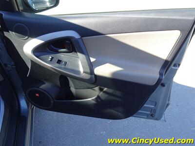2008 Toyota RAV4 Limited   - Photo 29 - Cincinnati, OH 45255