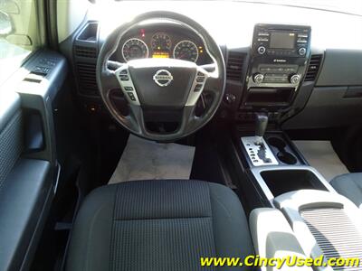 2014 Nissan Titan SV   - Photo 11 - Cincinnati, OH 45255