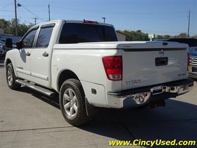 2014 Nissan Titan SV   - Photo 10 - Cincinnati, OH 45255
