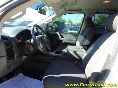 2014 Nissan Titan SV   - Photo 12 - Cincinnati, OH 45255