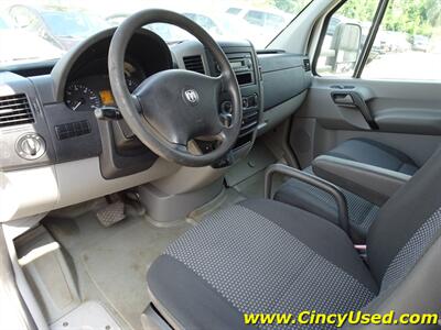 2007 Dodge Sprinter 3500 Bluetec 3.0L V6 RWD   - Photo 12 - Cincinnati, OH 45255