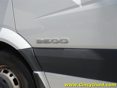 2007 Dodge Sprinter 3500 Bluetec 3.0L V6 RWD   - Photo 13 - Cincinnati, OH 45255