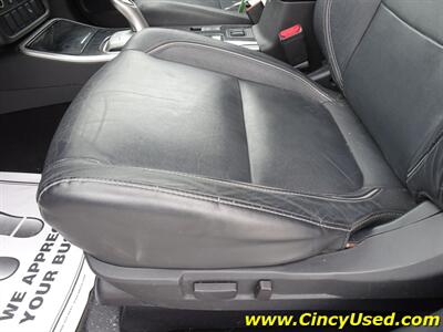 2018 Mitsubishi Outlander PHEV SEL   - Photo 24 - Cincinnati, OH 45255