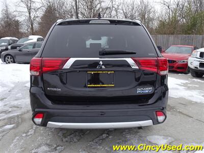 2018 Mitsubishi Outlander PHEV SEL   - Photo 7 - Cincinnati, OH 45255