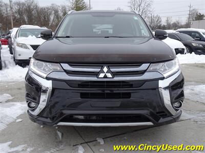 2018 Mitsubishi Outlander PHEV SEL   - Photo 3 - Cincinnati, OH 45255