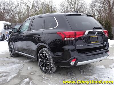 2018 Mitsubishi Outlander PHEV SEL   - Photo 8 - Cincinnati, OH 45255