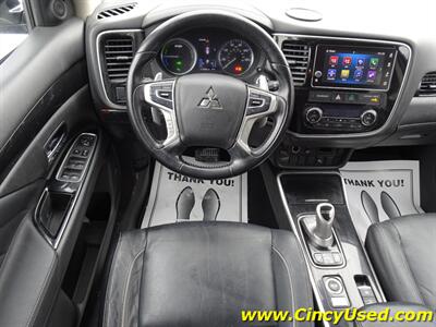 2018 Mitsubishi Outlander PHEV SEL   - Photo 9 - Cincinnati, OH 45255