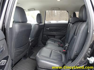 2018 Mitsubishi Outlander PHEV SEL   - Photo 13 - Cincinnati, OH 45255