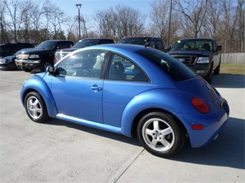 1998 Volkswagen New Beetle   - Photo 4 - Cincinnati, OH 45255