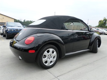 2003 Volkswagen New Beetle GLS   - Photo 22 - Cincinnati, OH 45255